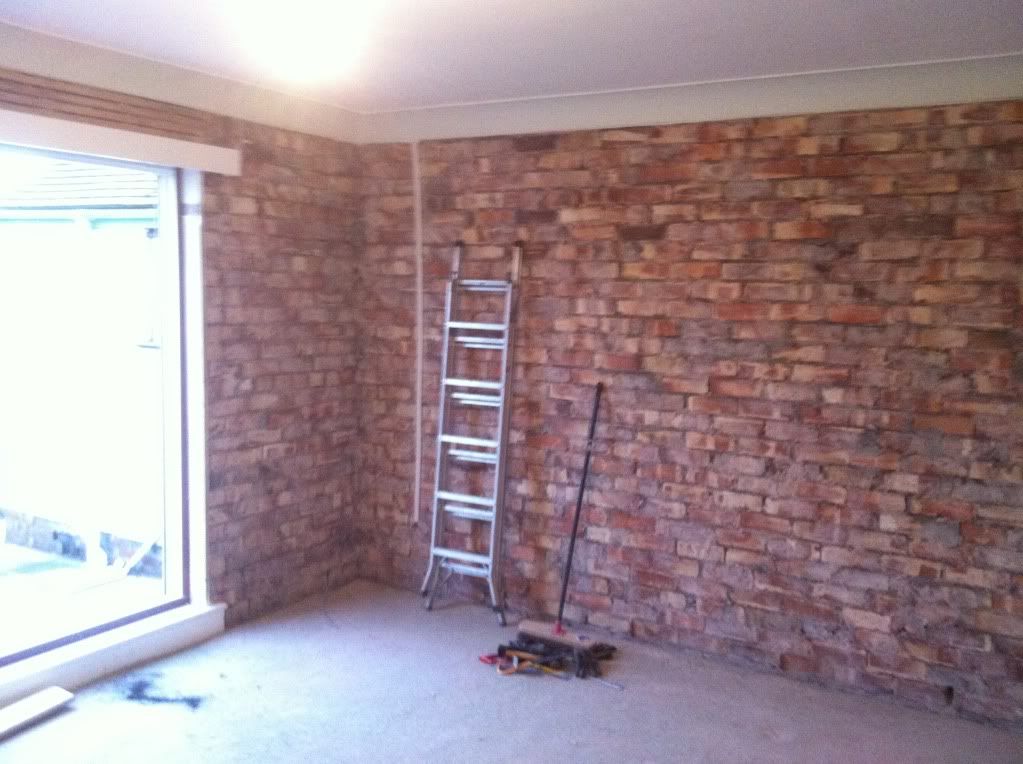 First House, first full hit of plastering. Advice please ;)