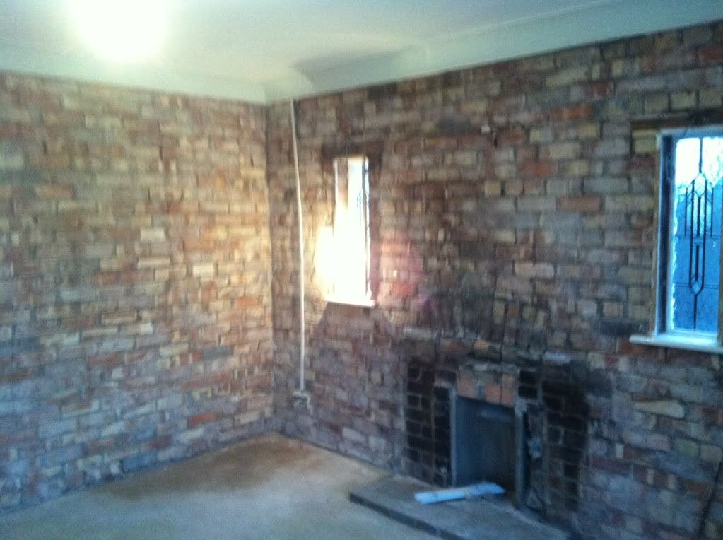 First House, first full hit of plastering. Advice please ;)