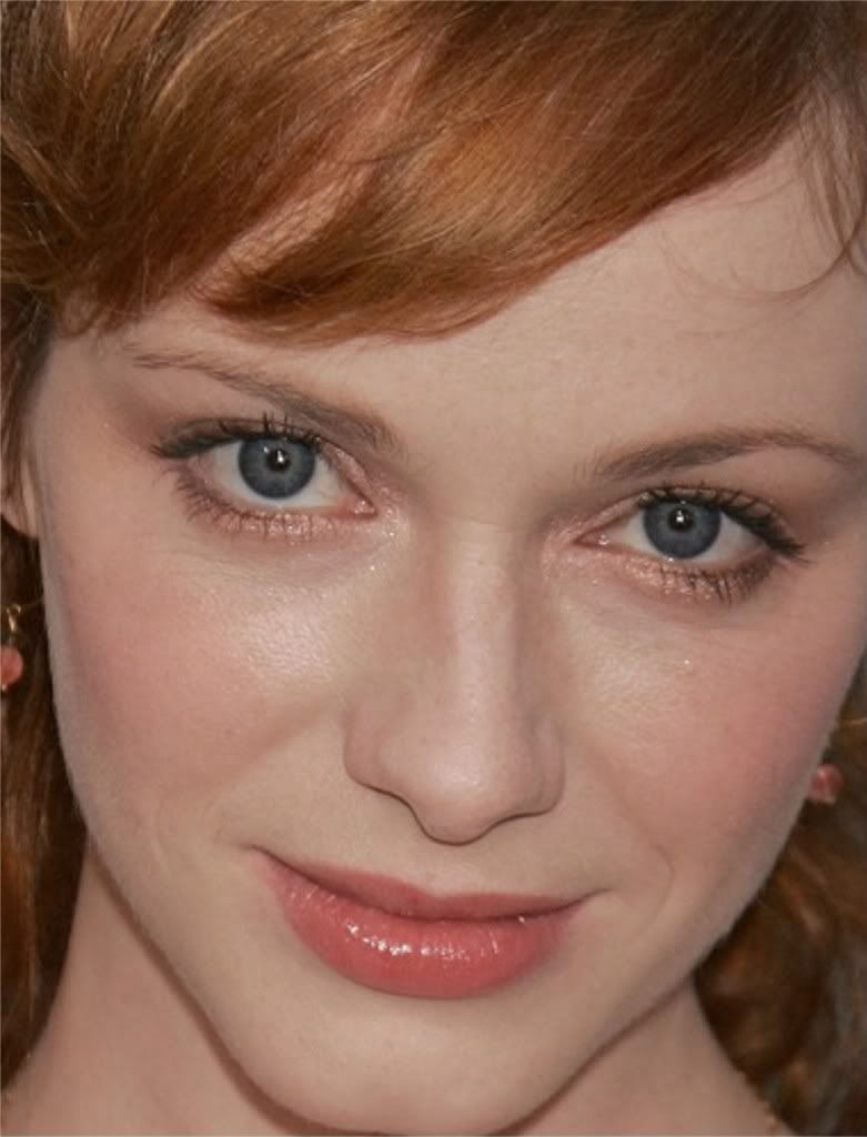 found at forum.skins.be/9-hq-celebrity-pictures/3591-christina